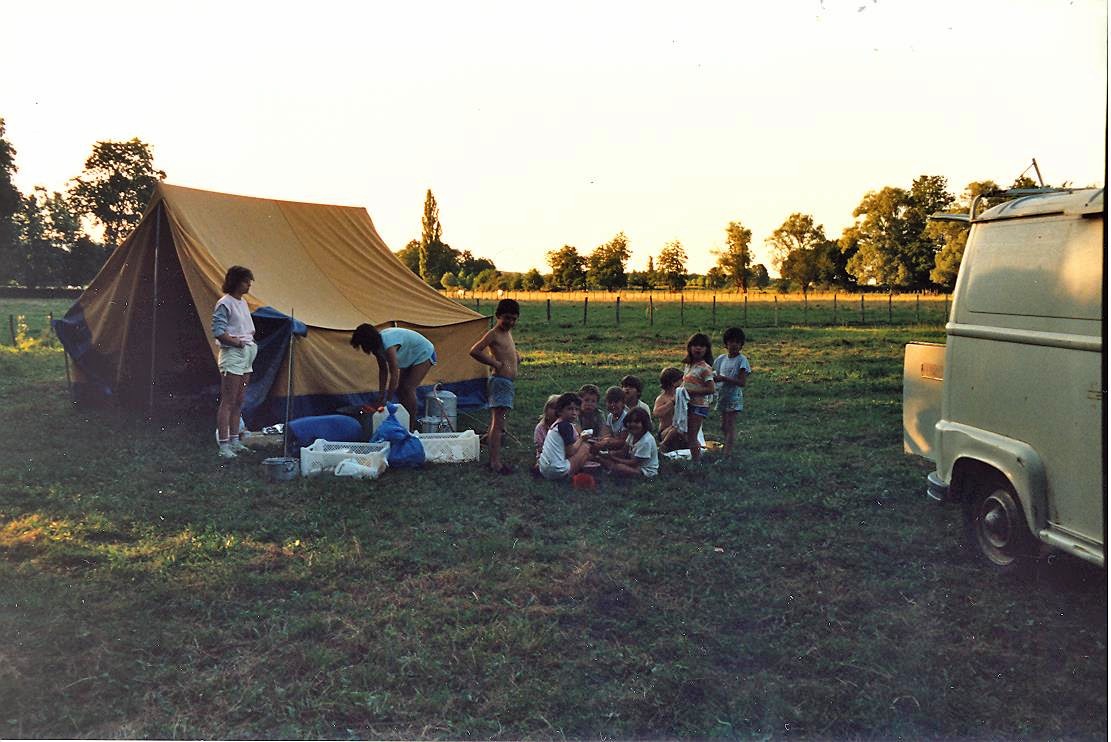 CAMPING PETITS AOUT 1987